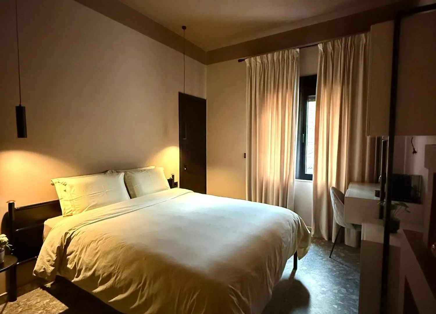Rex Hotel Boutique Tirana 0*,