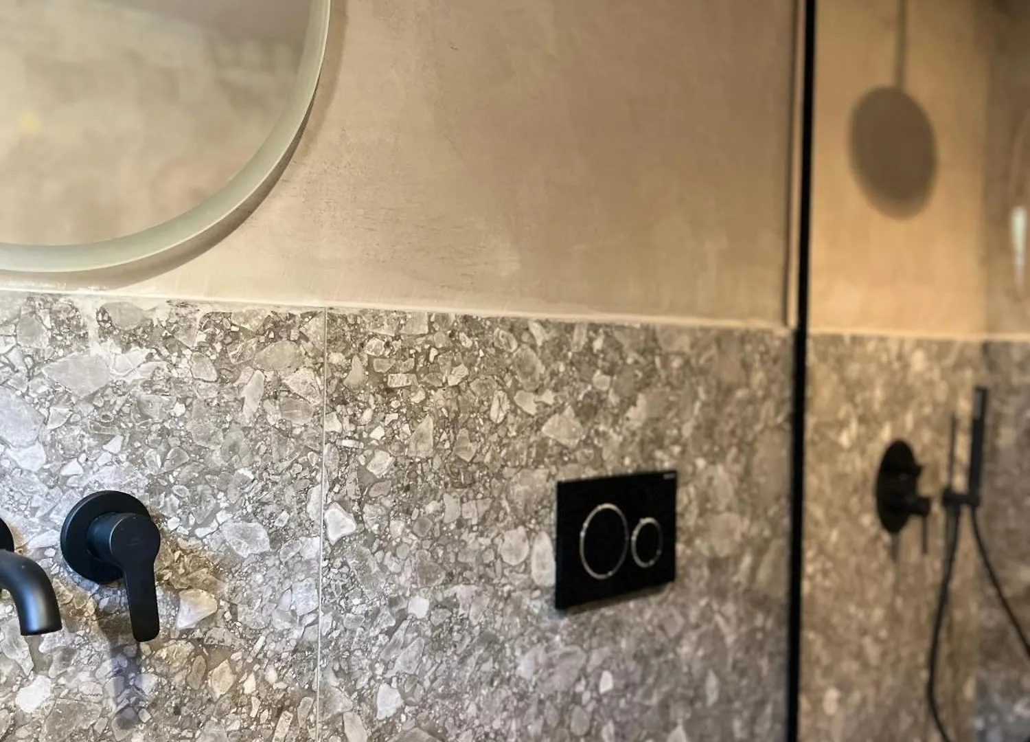 Rex Hotel Boutique Tirana 0*,